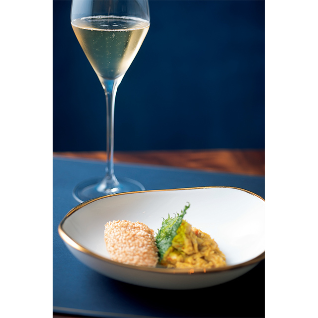 「蟹肉炒め ポーピ ン添え」(1人前)¥3,800