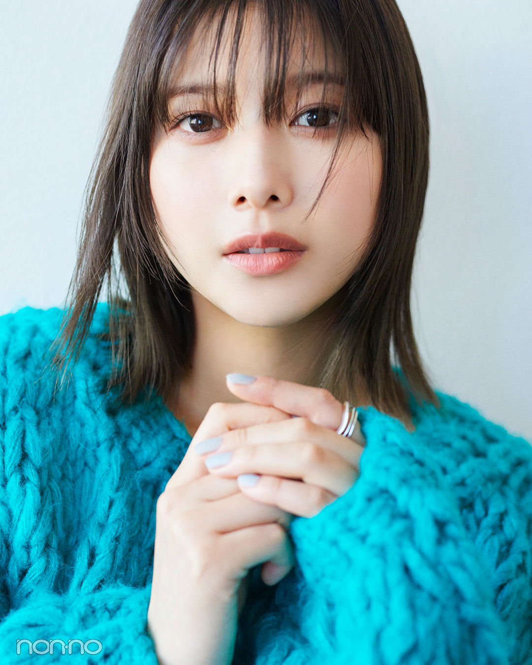 渡邉理佐ヘアスタイル 正面のイメージカット