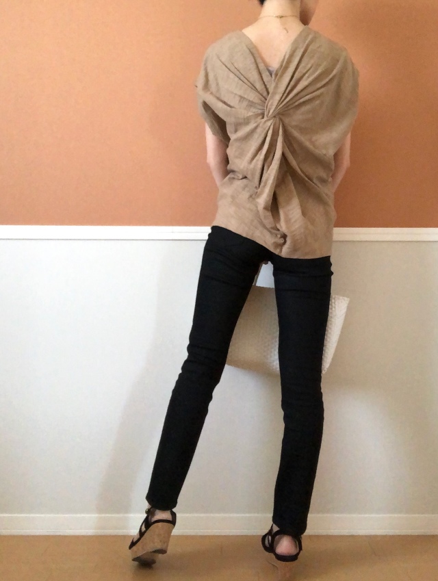 tops UR / bottoms UNIQLO