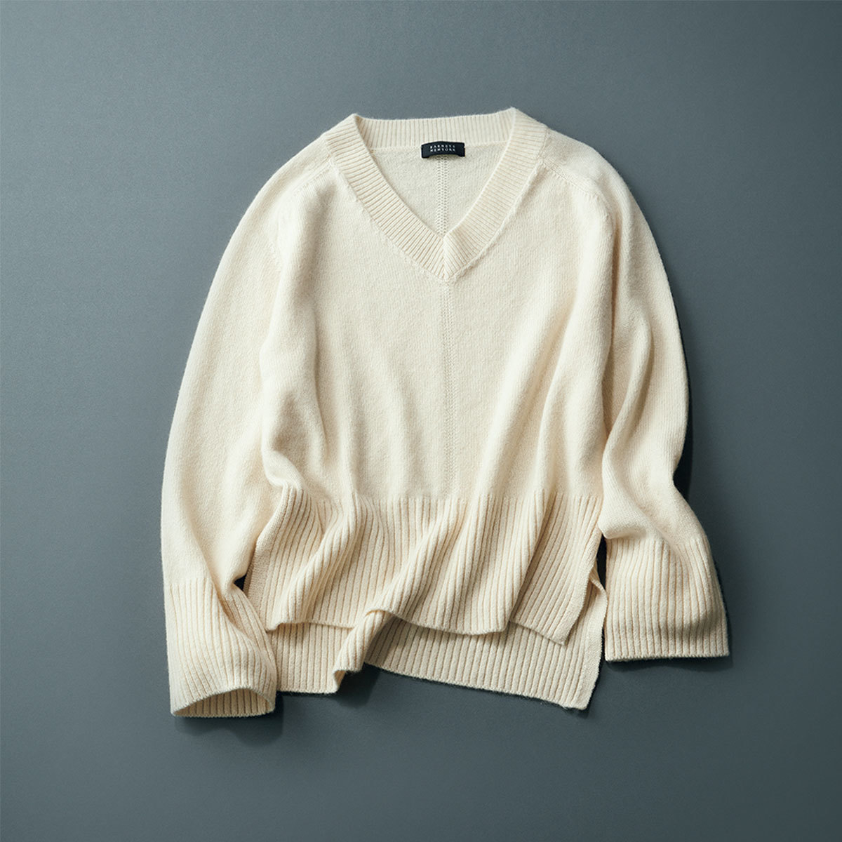 ニット¥39,000/バーニーズ ニューヨーク(バーニーズ ニューヨーク)
