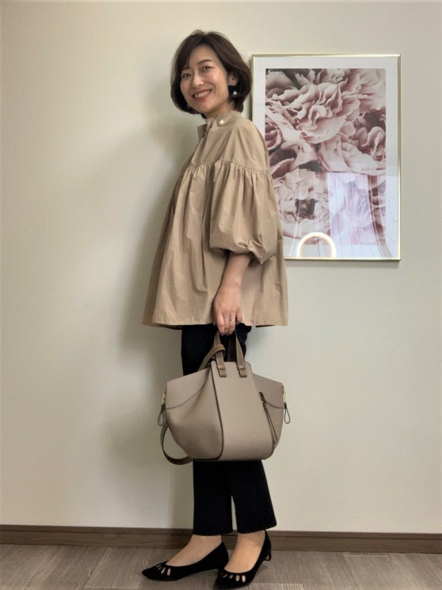 【40代が持つべき名品バッグ】カジュアルコーデに大人の品格を与えるラグジュアリーブランドのバッグの魅力|アラフォーファッション_1_13