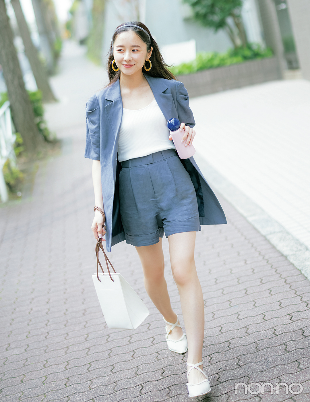 キリリ顔のハンサムセットアップでヘルシーな肌見せコーデ 大学生の毎日コーデ Non No Web ファッション 美容 モデル情報を毎日お届け