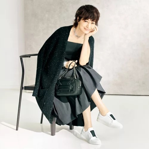 50代の最新ファッション ビューティアイテム見本帖 Web Eclat 50代女性のためのファッション ビューティ ライフスタイル最新情報