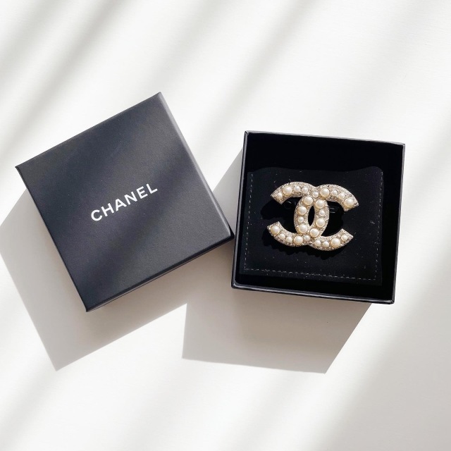 CHANEL ブローチ - その他