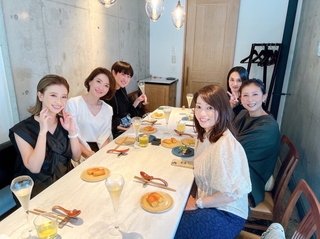 女友達とおしゃれな空間で美味しい料理を堪能！アラフォーの大人ランチ会を拝見【旬レストラン by美女組】 | ファッション誌Marisol ...