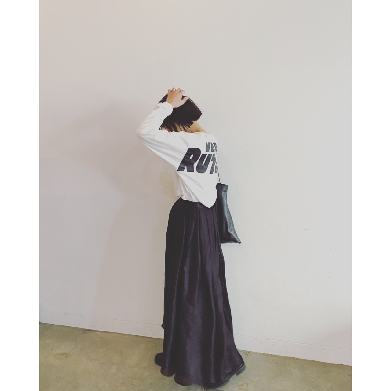 坪田あさみ バックプリントT