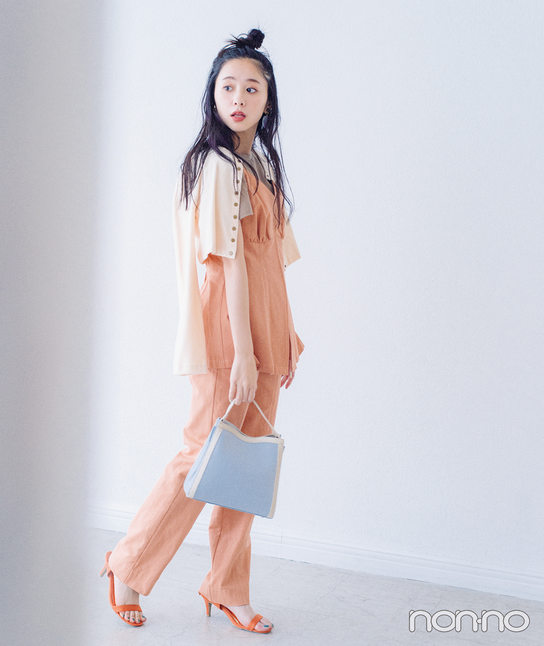 西野七瀬&堀田真由のあいまいカラーコーデ、暖色系はこう着る!_1_5