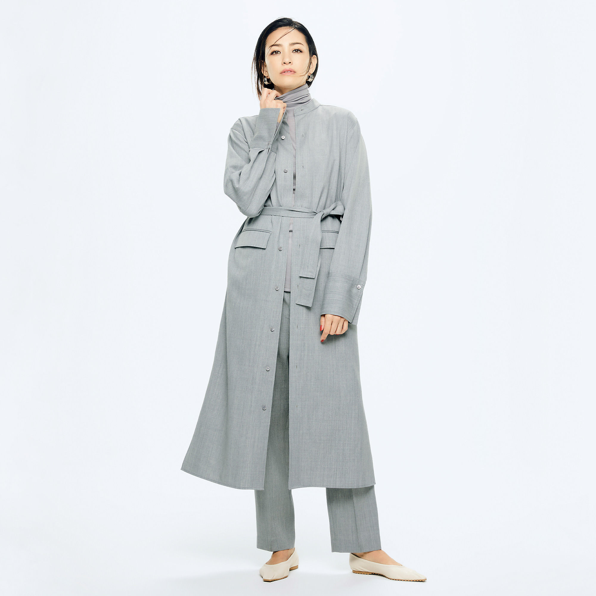 スタイリスト村山佳世子さんが別注「POSTELEGANT」で作るグレーワントーンスタイル。秋の始まりに最適なカラー_1_1