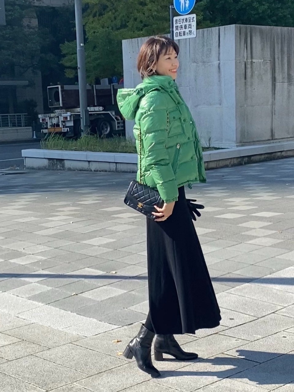 Eclat2月号スナップ参加 オールブラックにモンクレールの綺麗色ダウン1点投入 華組 細谷奈弓のブログ 華組ブログ Web Eclat Eclat2月号スナップ参加 オールブラックにモンクレールの綺麗色ダウン1点投入 華組 細谷奈弓のブログ 華組ブログ Web Eclat