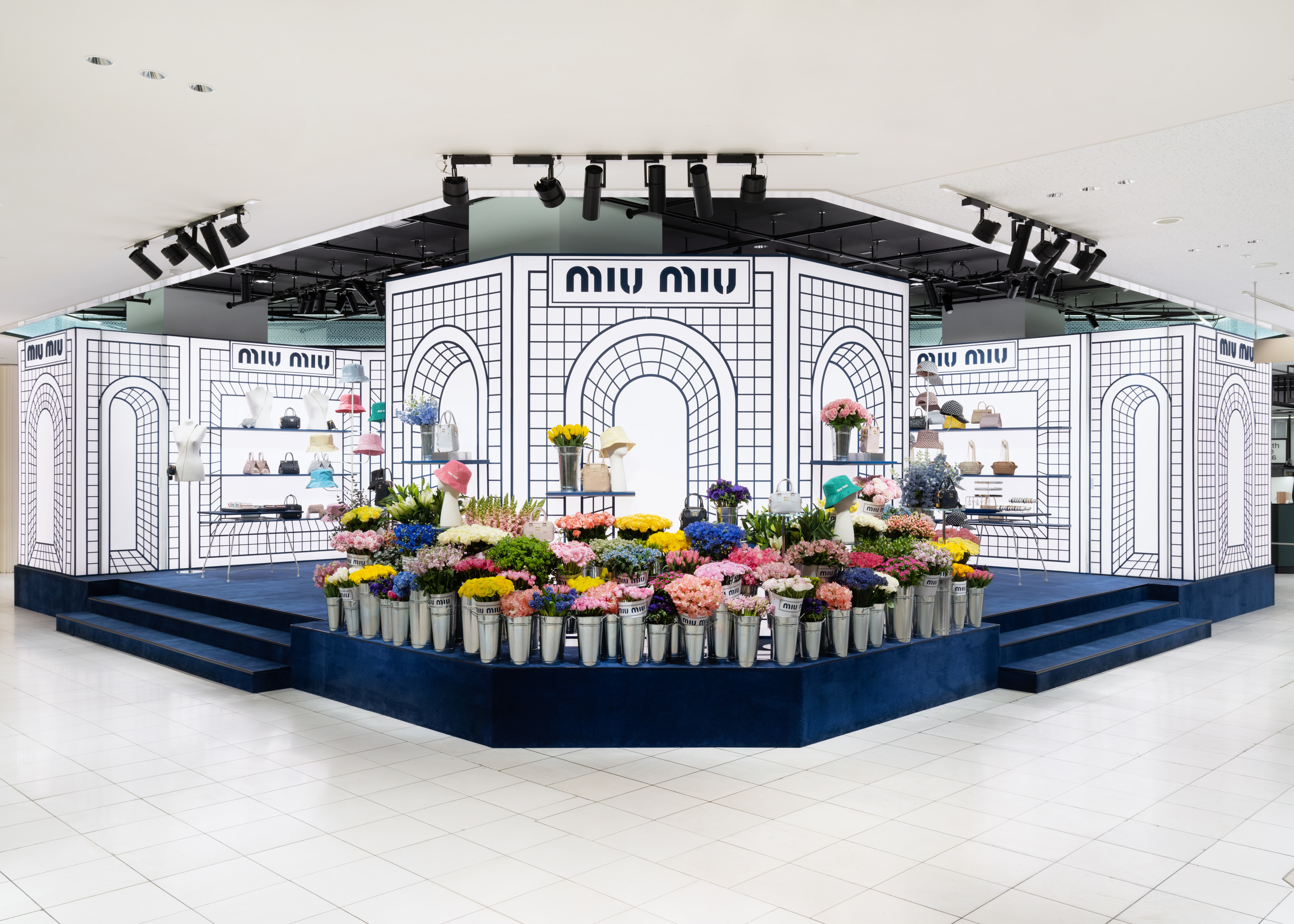 2 8まで Miumiuのポップアップストアが伊勢丹新宿で期間限定オープン Happy Plus ハピプラ