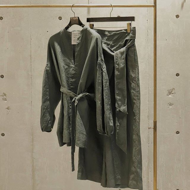 Chaos(カオス)の大人の女性のためのリネン。昨年即完売したパンツがセットアップになるブラウスと共に登場!_1_3