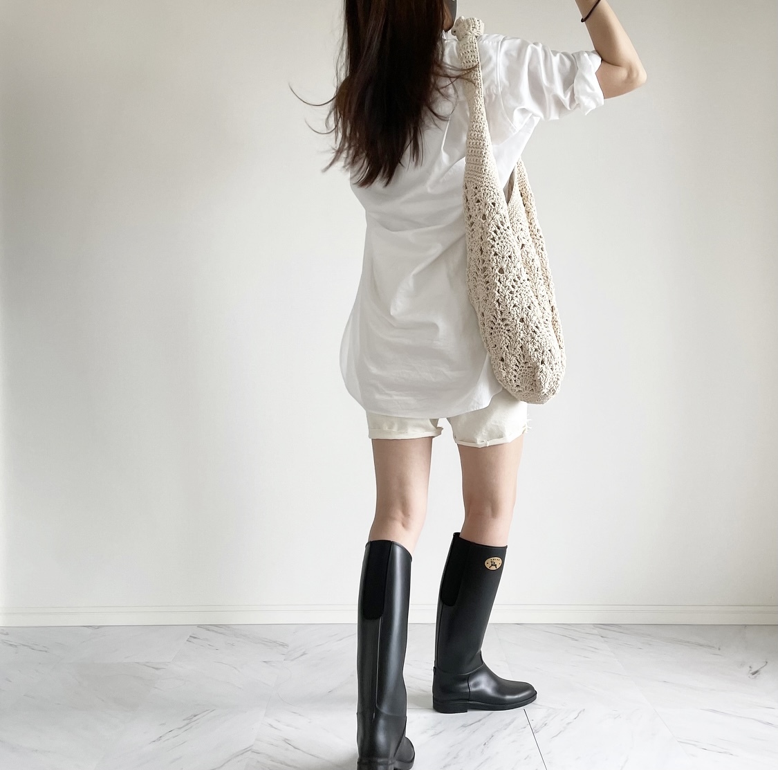 雨の休日 ロングシャツとレインブーツコーデ Ootd 40代 私のクローゼット ファッション誌marisol マリソル Online 40代をもっとキレイに 女っぷり上々