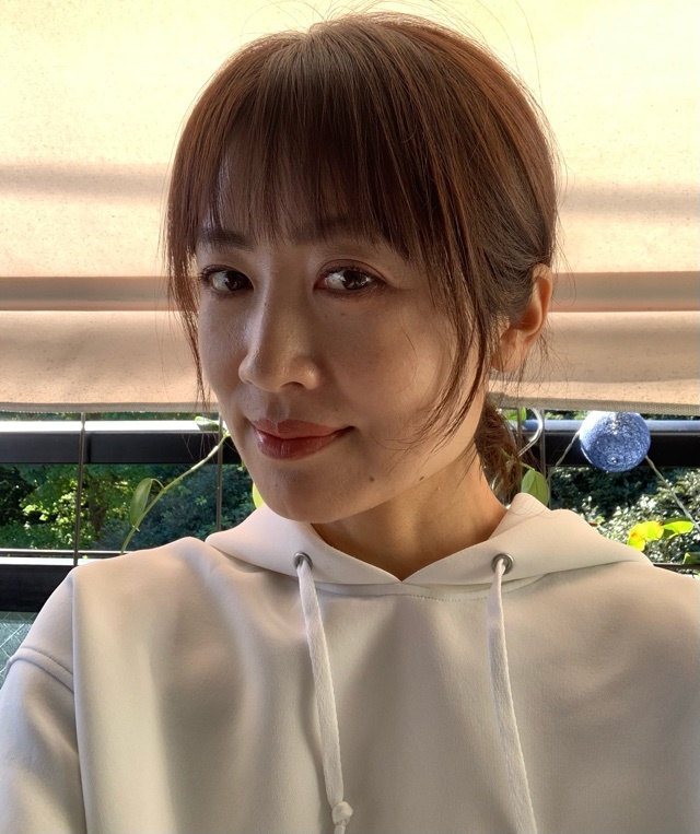 カジュアルな服にも馴染んでくれます