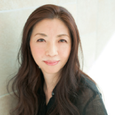 美容エディター 山崎敦子