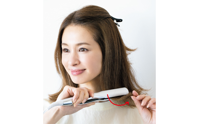ヘアアイロンだとさらに簡単!