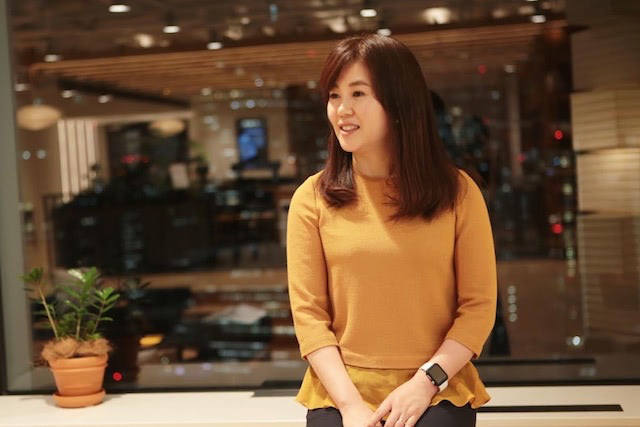 若者とも意見を交わす機会が多いという井田奈穂さん。U30の私たちに伝えたいことは何か。