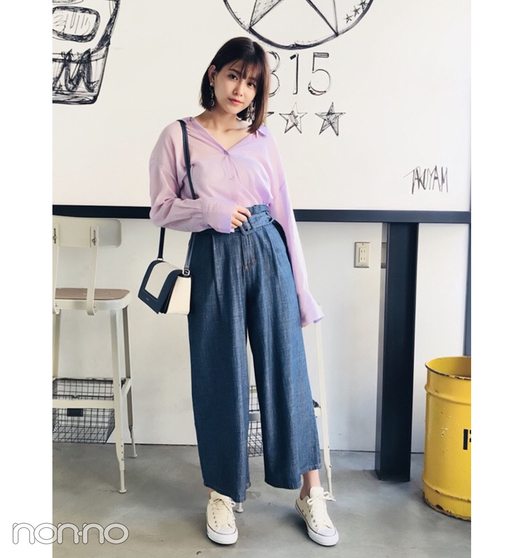 渡邉理佐は夏っぽシャツでスニーカーコーデを格上げ!【毎日コーデ】_1_1