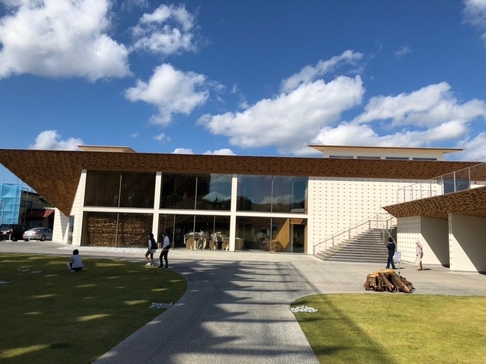 真庭市蒜山ミュージアム 隈 研吾展 ハコからの解放ーたし算・ひき算・かけ算・わり算_1_2