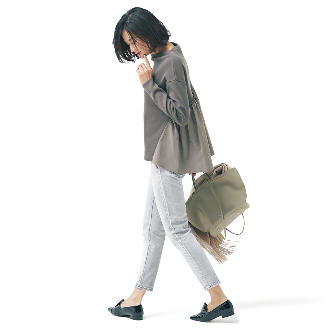 MICA & DEALの背中あきニット