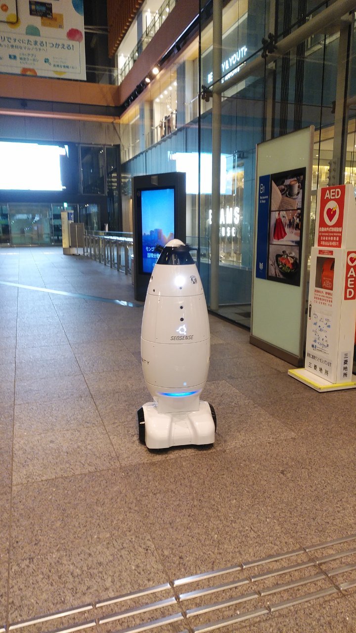 セキュリティロボット
