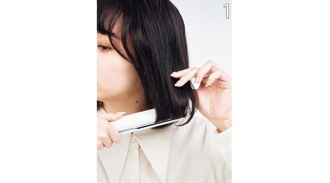 ストレートアイロンでアシメ内巻きヘアアレンジ1