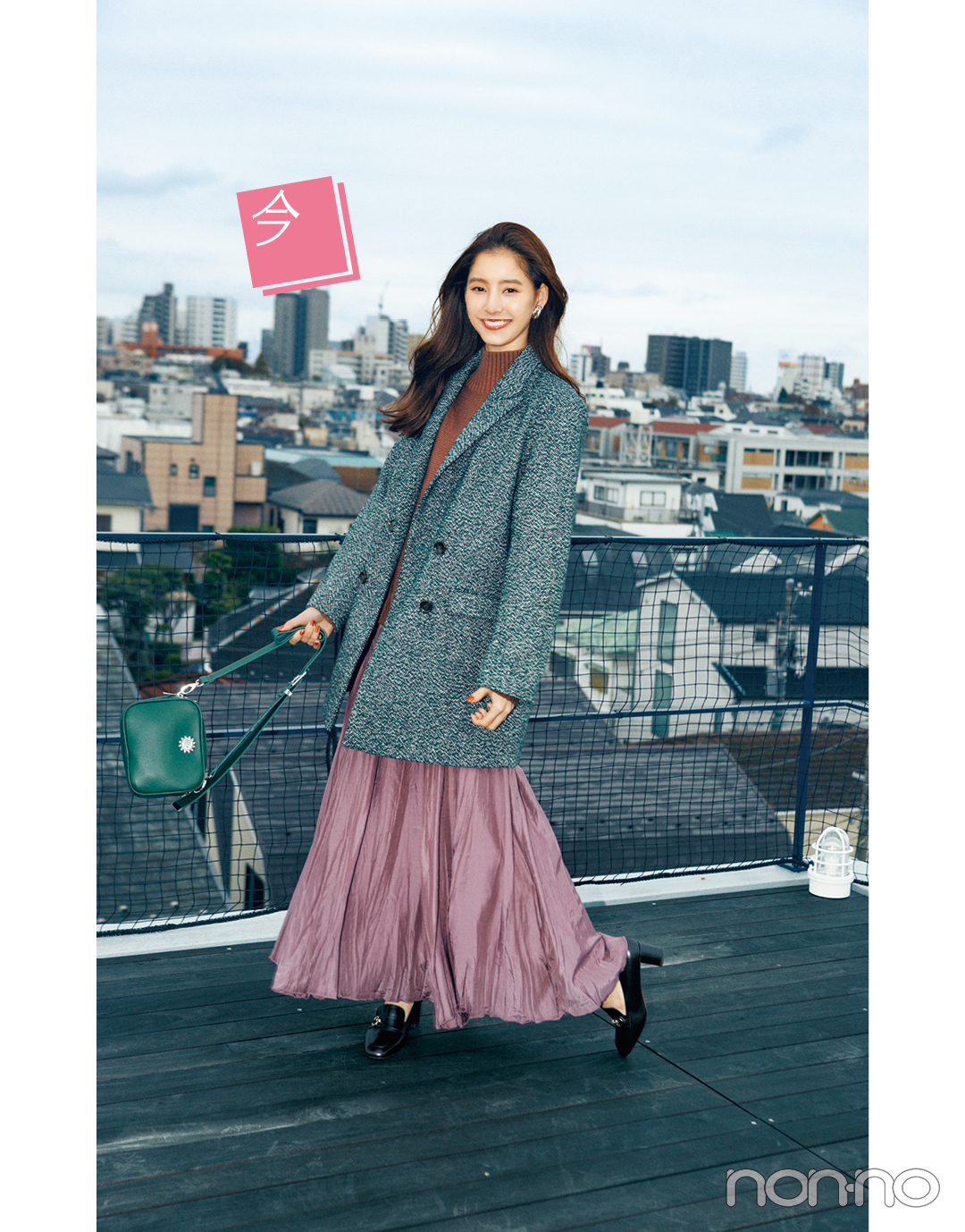 新木優子が春トレンドのプリーツ”見え”スカートを3通りに着回し!_1_3