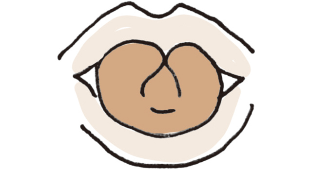舌を縦に丸め、両端をくっつける。