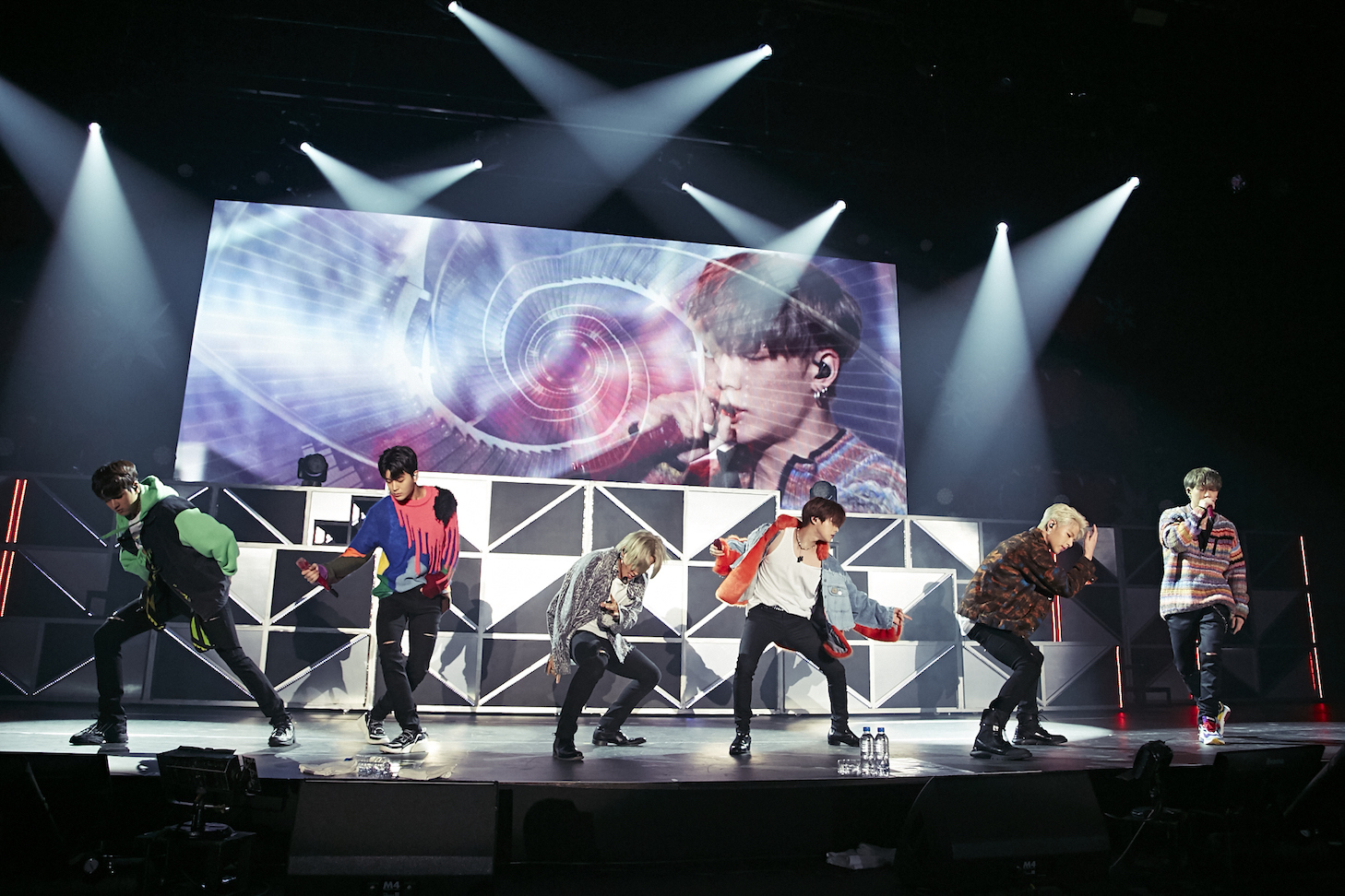 年の瀬を盛り上げる、"iKON YEAR END LIVE 2019 "!_1_3