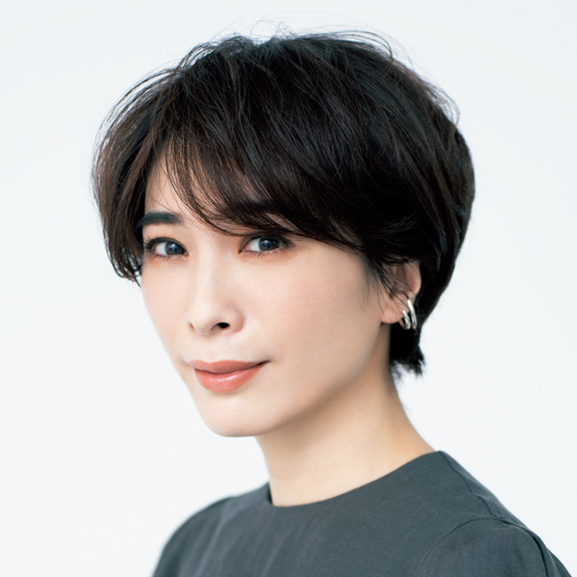 動くポイントを残した 洗練マッシュショートヘア 50代髪型 ヘアスタイル Happy Plus ハピプラ