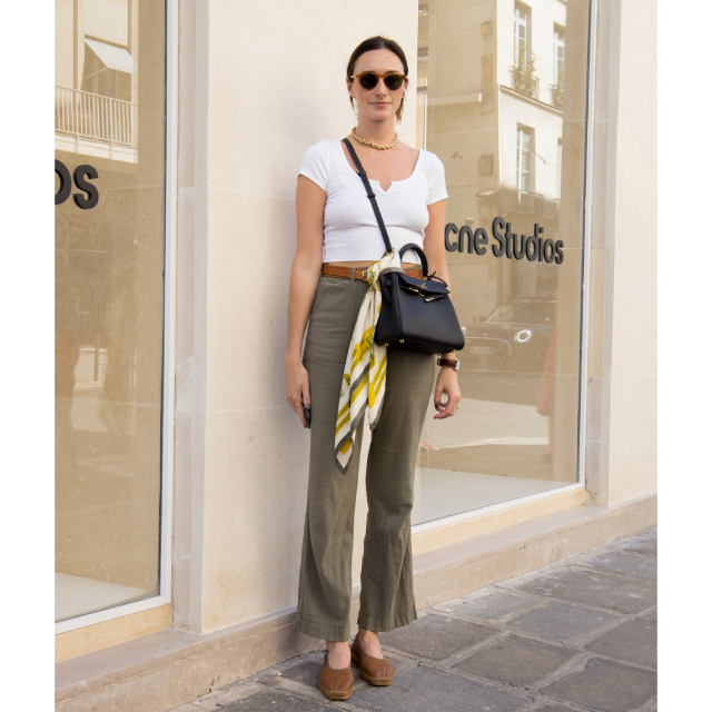 海外snap パリ編 プチプラからハイブランドまで パリジェンヌは Tシャツ 何を着る ファッション誌marisol マリソル 40代をもっとキレイに 女っぷり上々