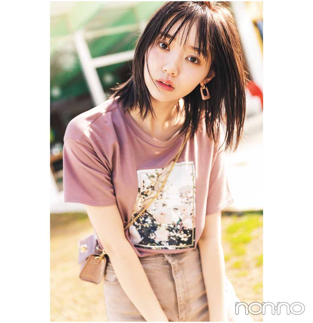 江野沢愛美が着るFLOWER フォトTコーデ25