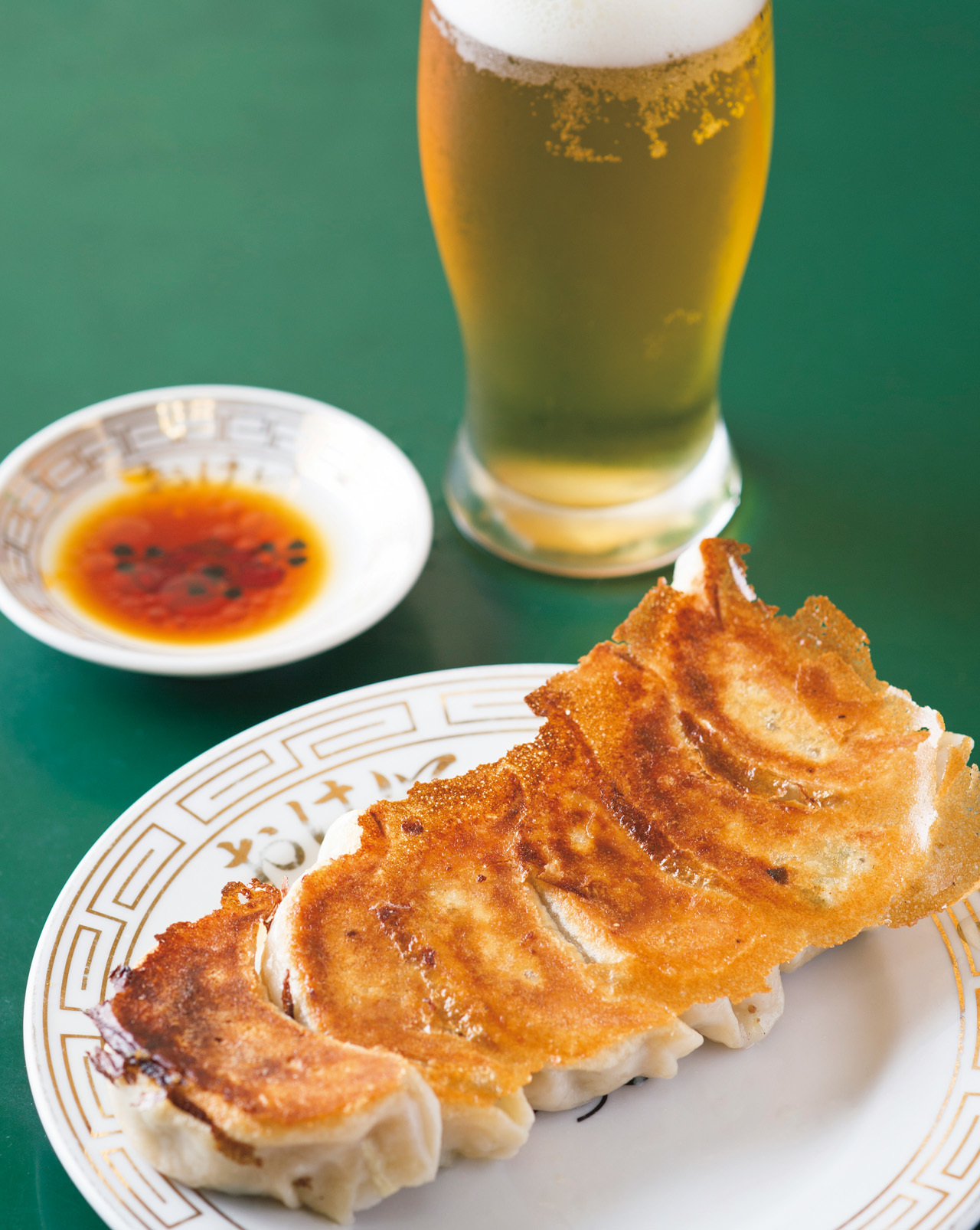 創業以来変わらない、ひと味違う"中華屋さんの餃子" 飯田橋 おけ似_1_1