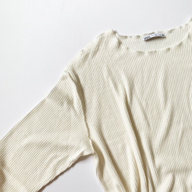 ZARA ソフトタッチリブ地トップス