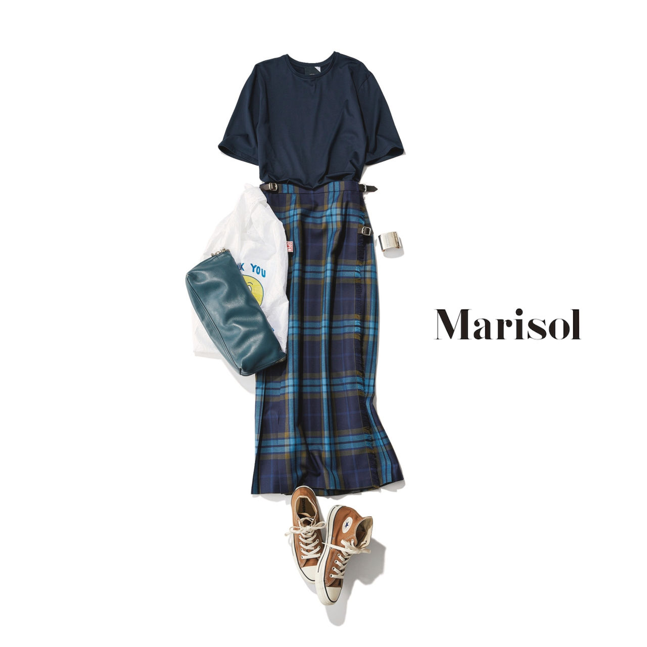 秋を感じさせるチェック柄コーデからスッキリ見えセットアップコーデまで アラフォーの１週間コーデ ファッション誌marisol マリソル Online 40代をもっとキレイに 女っぷり上々