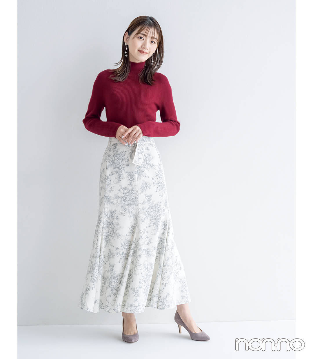 佐々木美玲の毎日ニット 1/2