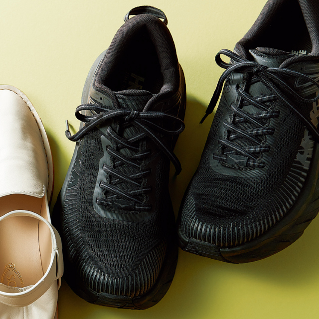 おしゃれな50代の靴ワードローブ この2足があれば 最強 愛用スニーカーともう一足 Web Eclat 50代女性のためのファッション ビューティ ライフスタイル最新情報 おしゃれな50代の靴ワードローブ この2足があれば 最強 愛用スニーカーともう一足 Web Eclat 50代女性のためのファッション ビューティ ライフスタイル最新情報