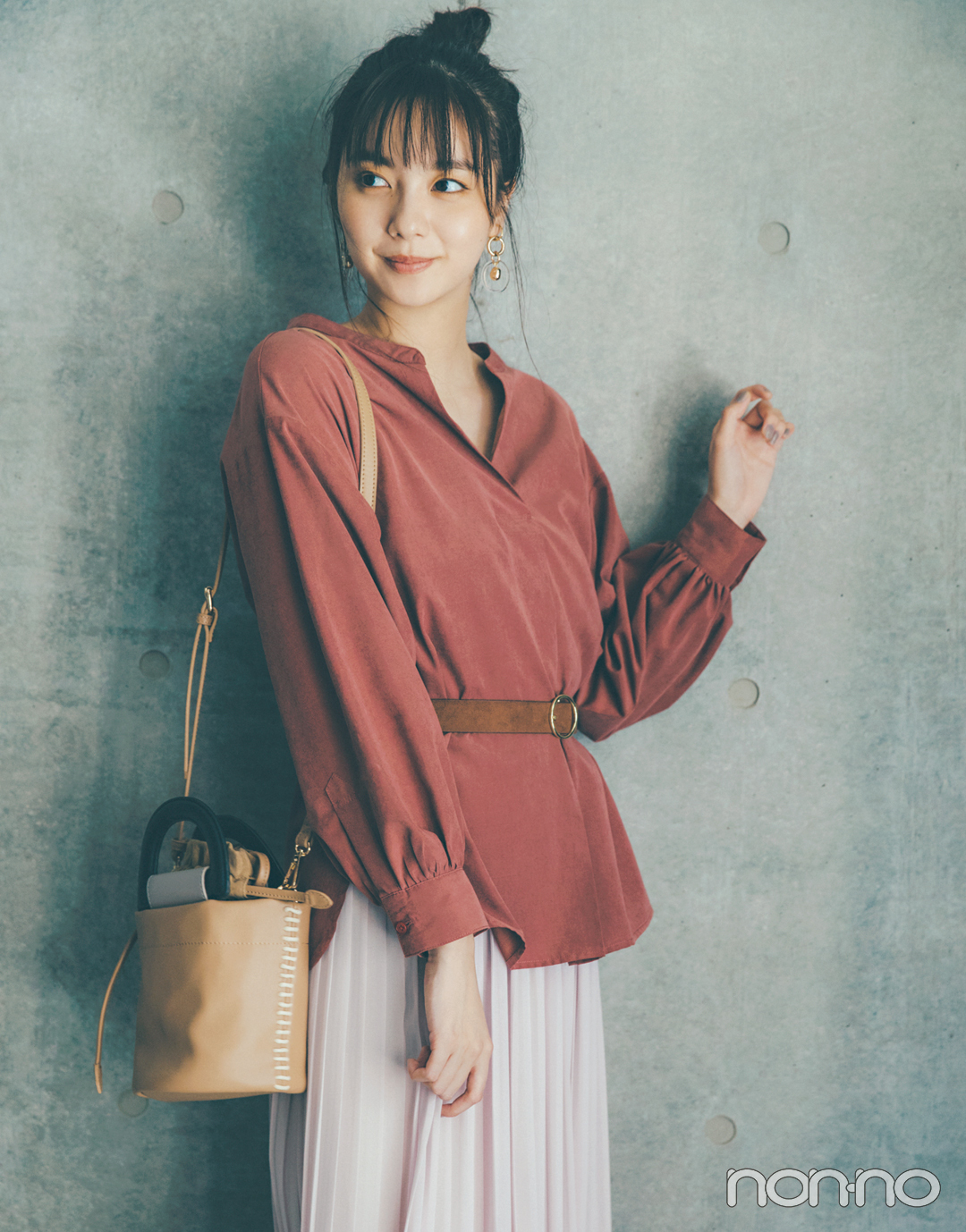 2019秋冬トレンド★ 新川優愛の秋シャツコーデ4変化!_1_3