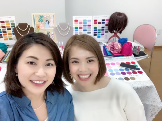 junjunさんとご一緒に♡同じ福岡出身。そして、以前勤務していた会社も一緒でした!!!
モデルさんのように綺麗で素敵なjunjunさん。
ご縁に感謝です♪