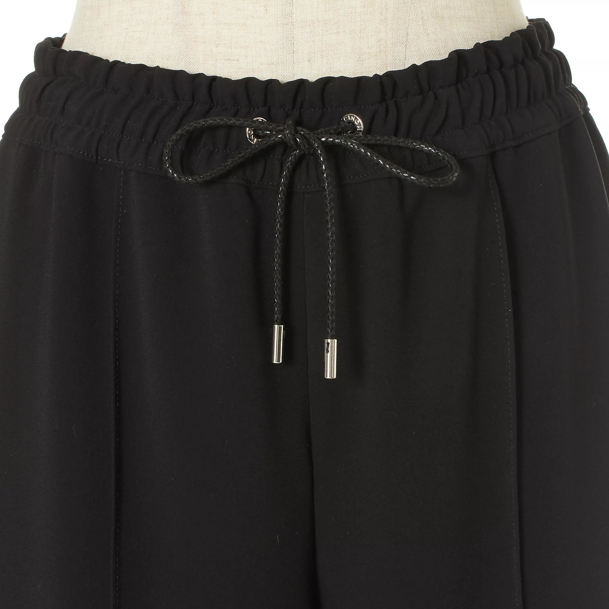 いつものおしゃれを格上げしてくれるものだけ!大人が素敵に見える春の服まとめ_1_22
