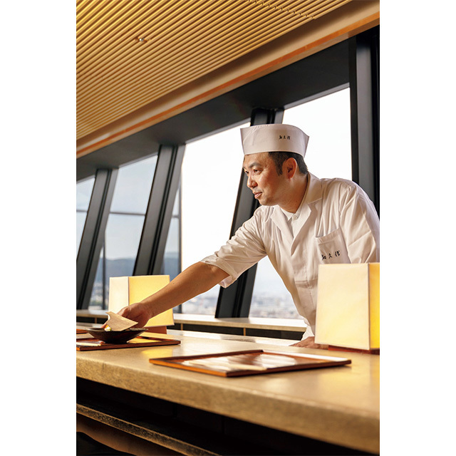 京都和久傳14年目の料理長の小川大輔さん。
