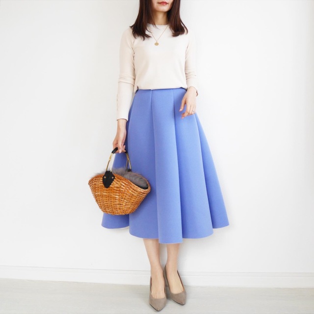 褒められスカートはボンディング素材 Tomomiyuの毎日コーデ ファッション誌marisol マリソル 40代をもっとキレイに 女っぷり上々