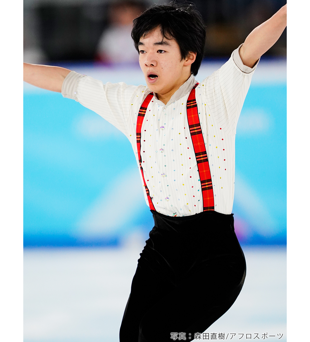 2020年冬季ユースオリンピックで演技するフィギュアスケート鍵山優真選手2