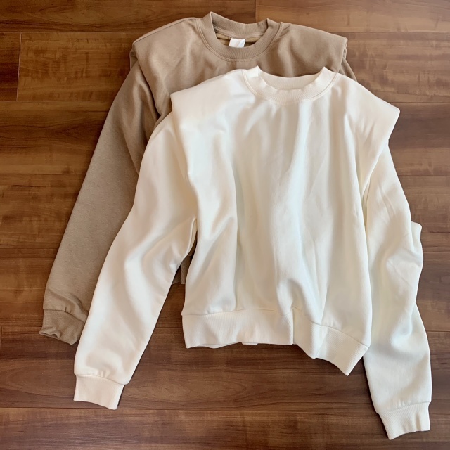 H&M ショルダーパッドスウェットトップス(クリーム、ヌガーベージュ)