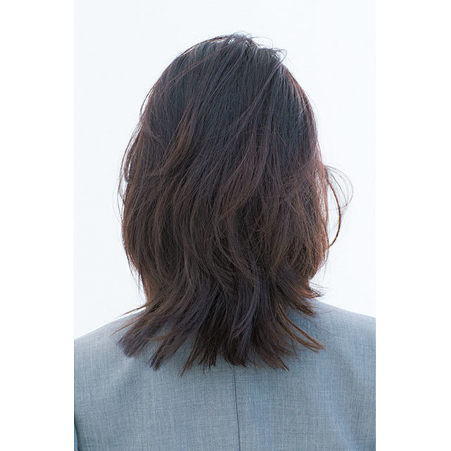 後ろから見た 人気ミディアムヘアスタイル5位の髪型