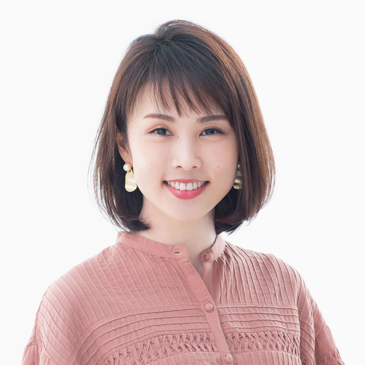 前から見た 40代人気ヘアスタイル3位