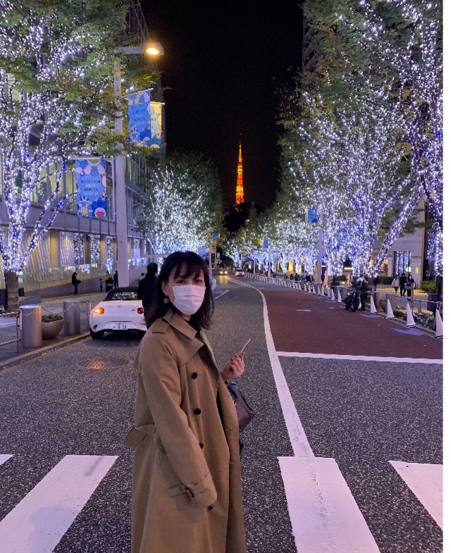 みなさん、どうやって写真撮っているの??
友人が何気に撮ってくれた写真しかない私…。