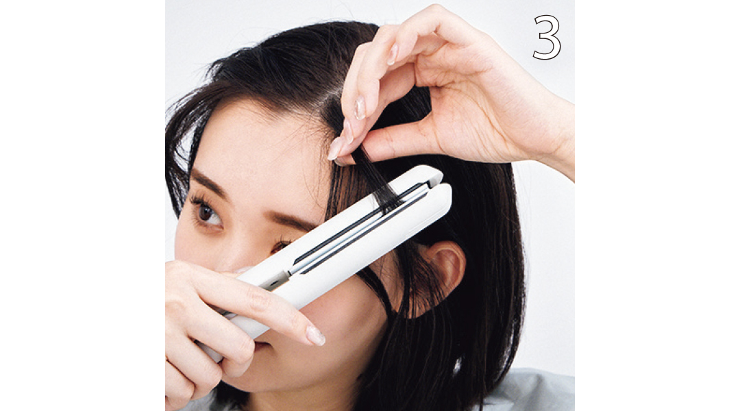 ストレートアイロンでカチューシャスタイルヘアアレンジ3