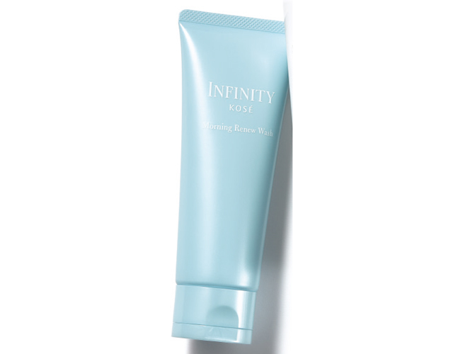 つるんとツヤ肌仕立てに。インフィニティ モーニング リニュー 100g ¥2,750(編集部調べ)/コーセー