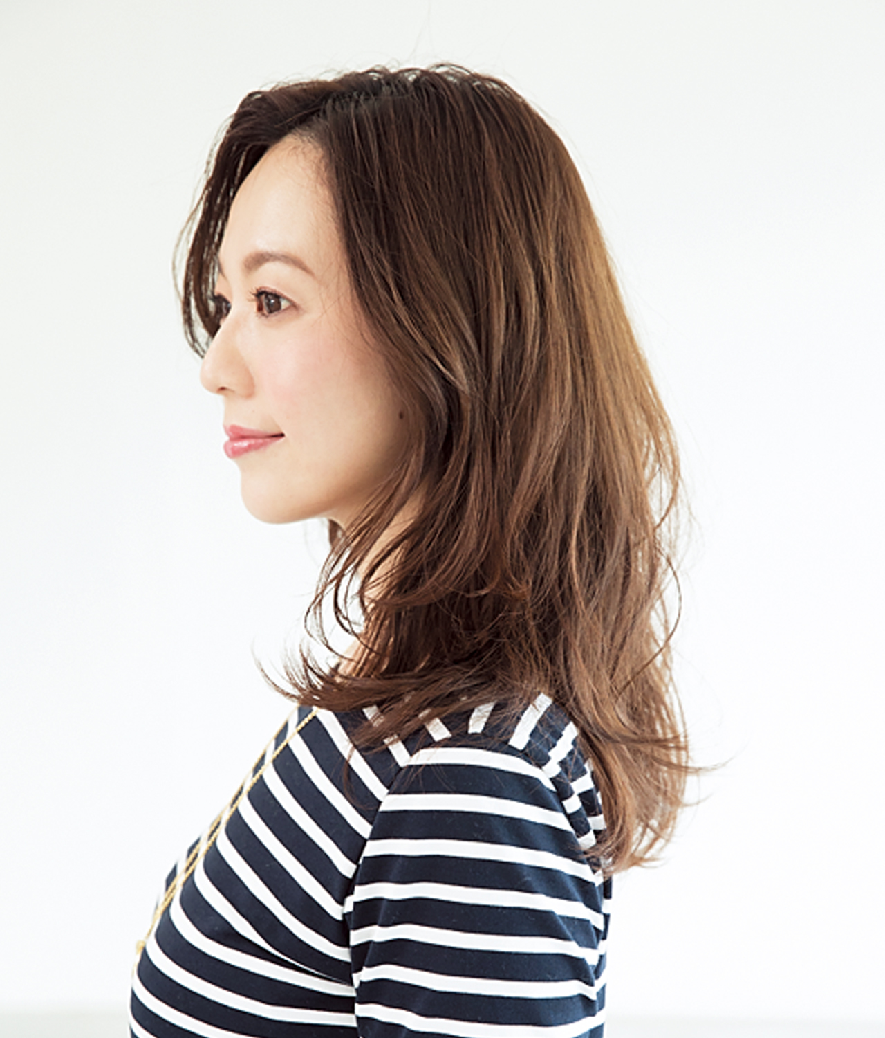 強さの違うパーマが小顔を演出。個性派ロングヘア【40代のロングヘア】_1_2