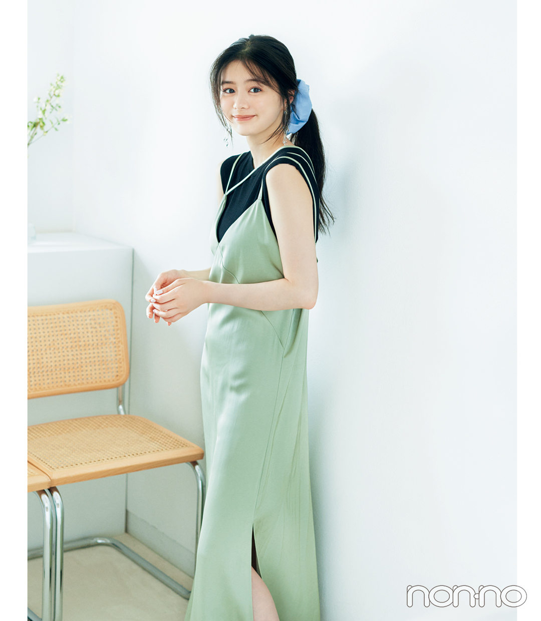 紺野彩夏のヘアアクセ&アレンジ図鑑のモデルカット2-2